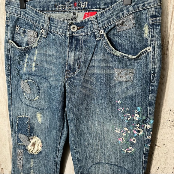Vanilla Star Patchwork Distressed Floral Flare Low Rise Jeans‎ Womens Size 11 - Picture 4 of 7